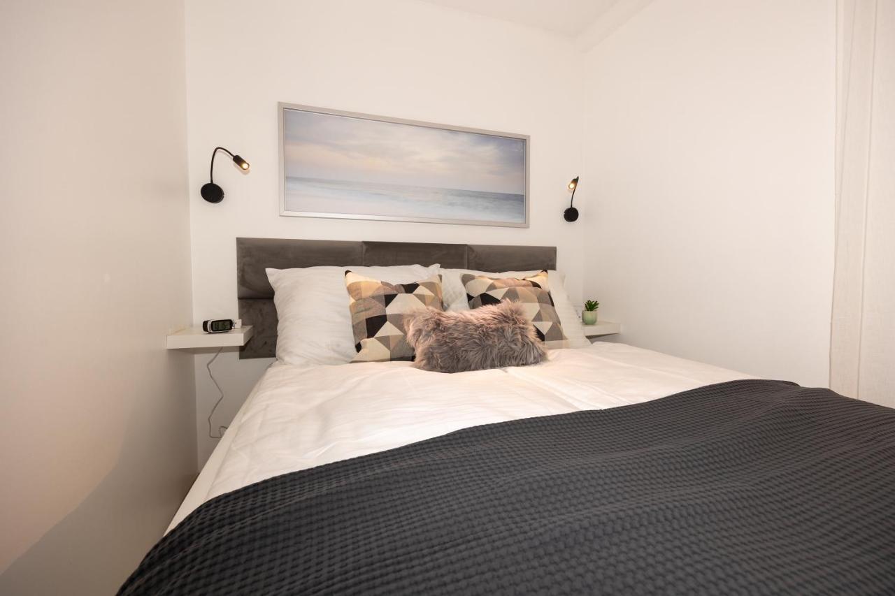 Rooftop Cozy Apartment Near Innerstadt With Ac Vienna Exterior photo